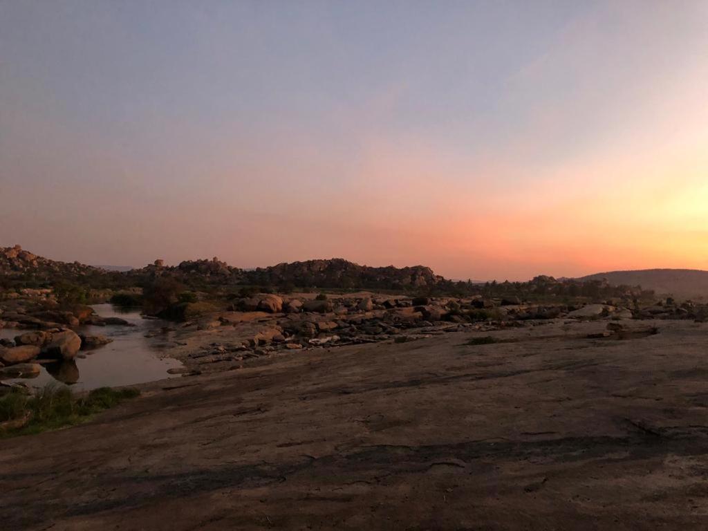 Leo Wodden Resort Hampi Esterno foto