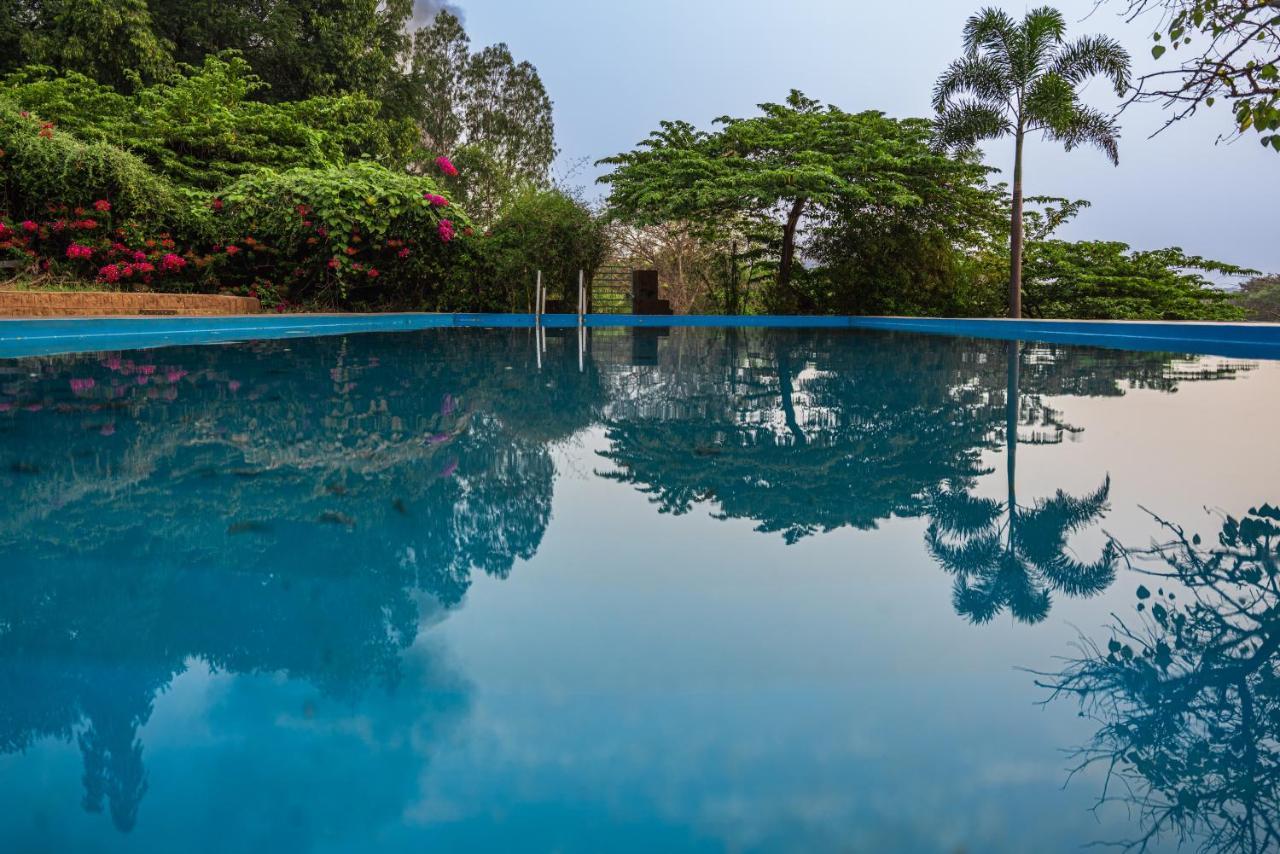 Leo Wodden Resort Hampi Esterno foto